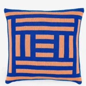 Verloop. NWT. Cobalt Blue Tile Pattern Knit Pillow Cover. 18x18”